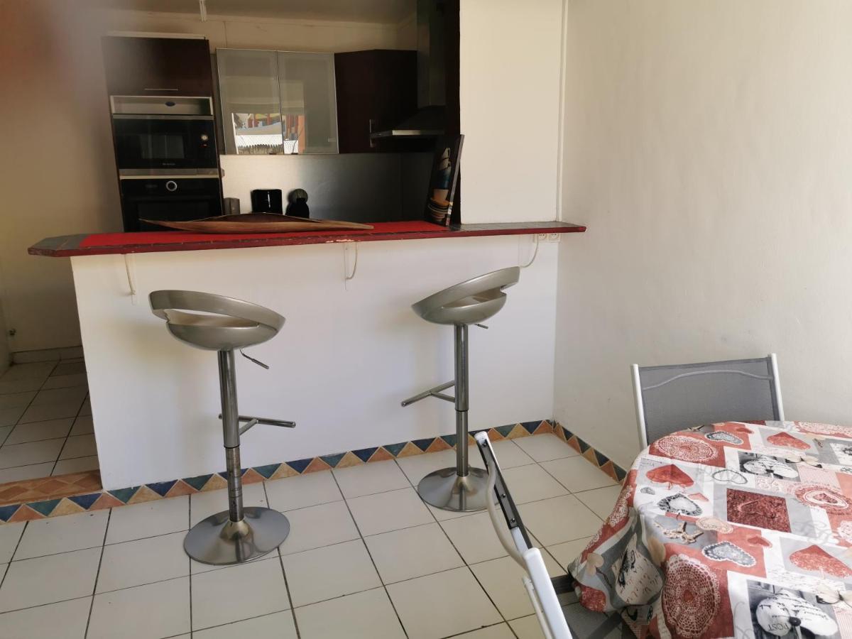 La Creole T3 Lumineux A 1Mn De La Plage Le Gosier  Luaran gambar