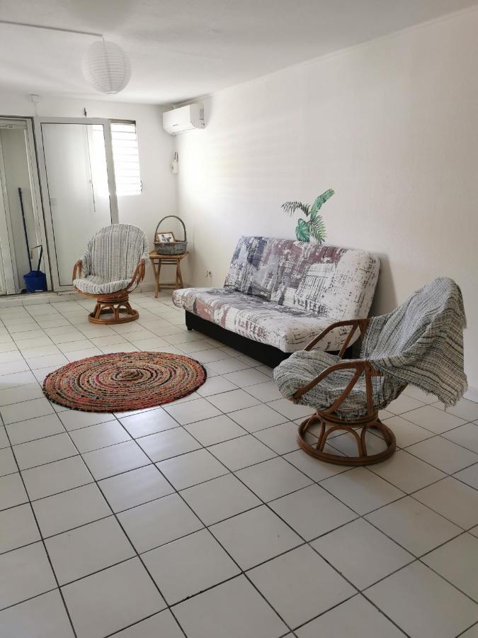 La Creole T3 Lumineux A 1Mn De La Plage Le Gosier  Luaran gambar